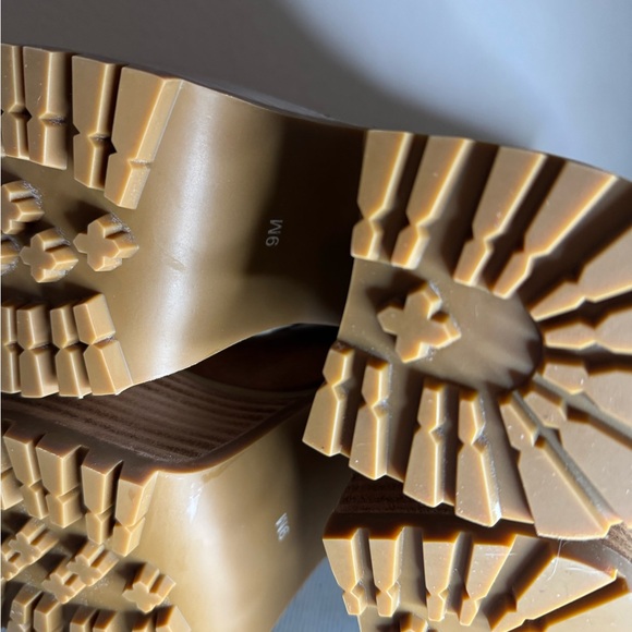 dELiA*s Brown Heeled Platform Boots - Picture 6 of 6